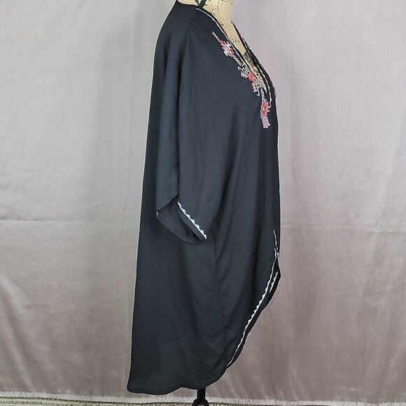 GB Aztec Embroidered Black Cape Large - Picture 5 of 7